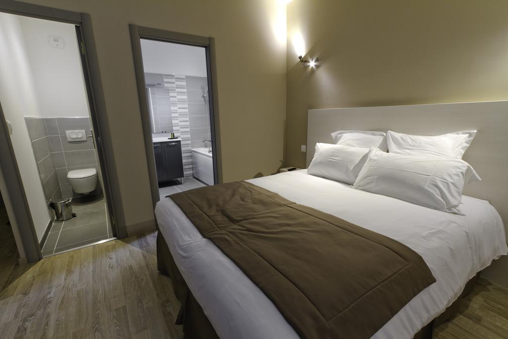 Hotel Les Petits Oreillers Saint-Martin-dʼArdèche Cameră foto