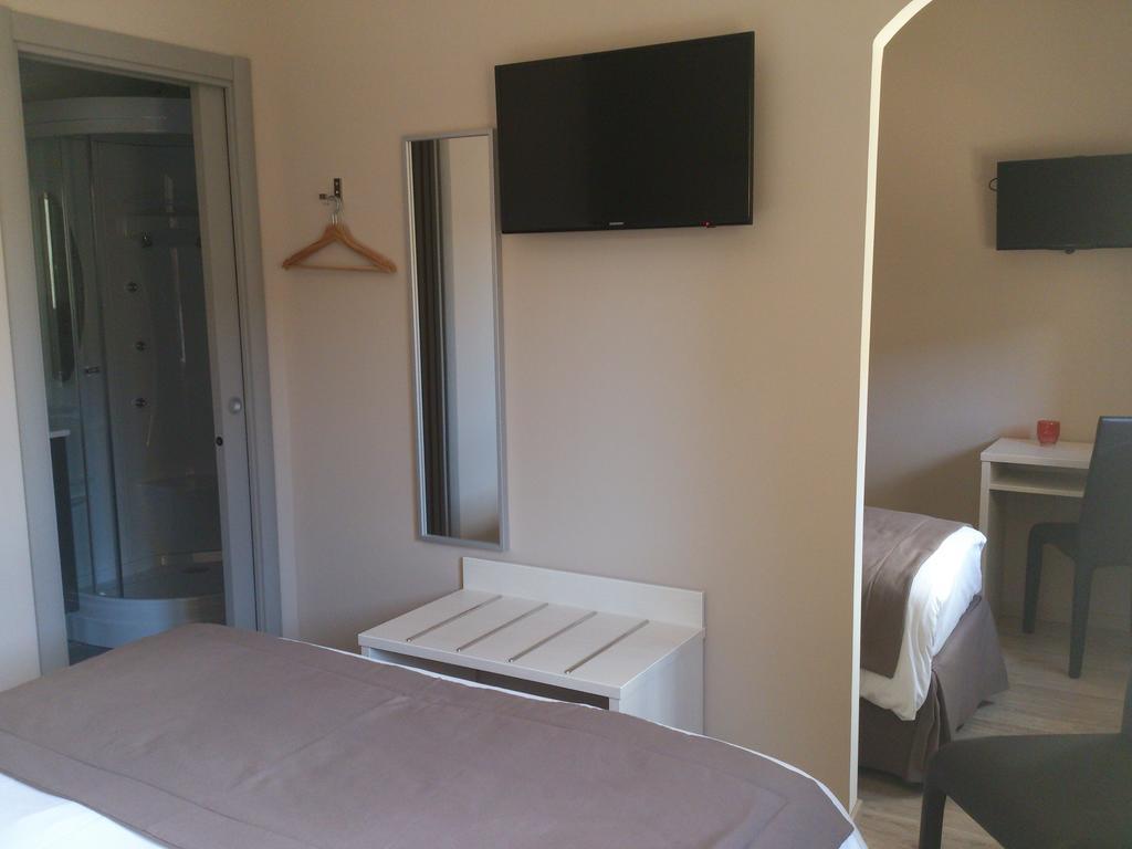Hotel Les Petits Oreillers Saint-Martin-dʼArdèche Cameră foto